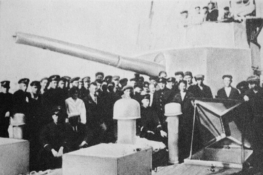 Шефы на крейсере «Коминтерн». 1924 г.